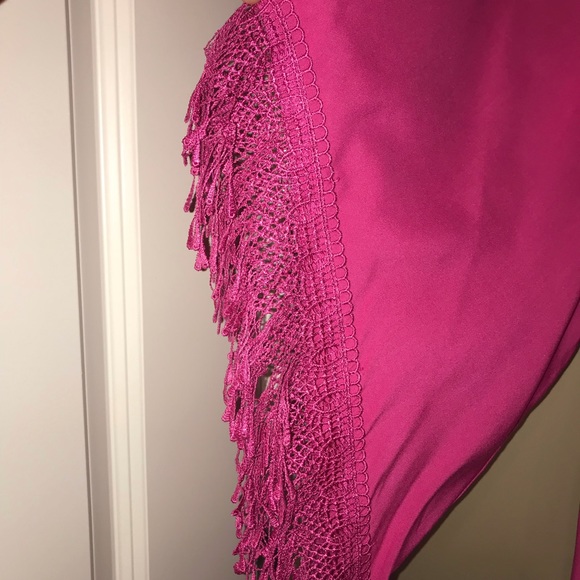 Woman’s top - Picture 4 of 4